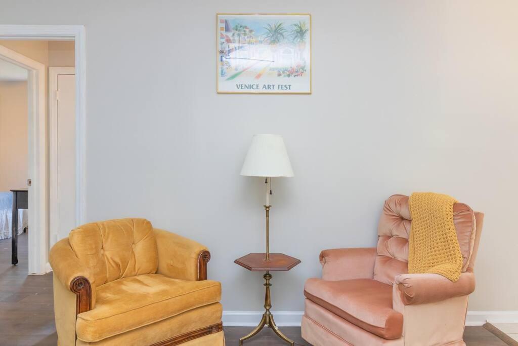 Villa Dual-Family Retreat Sunlit Haven Columbus Esterno foto